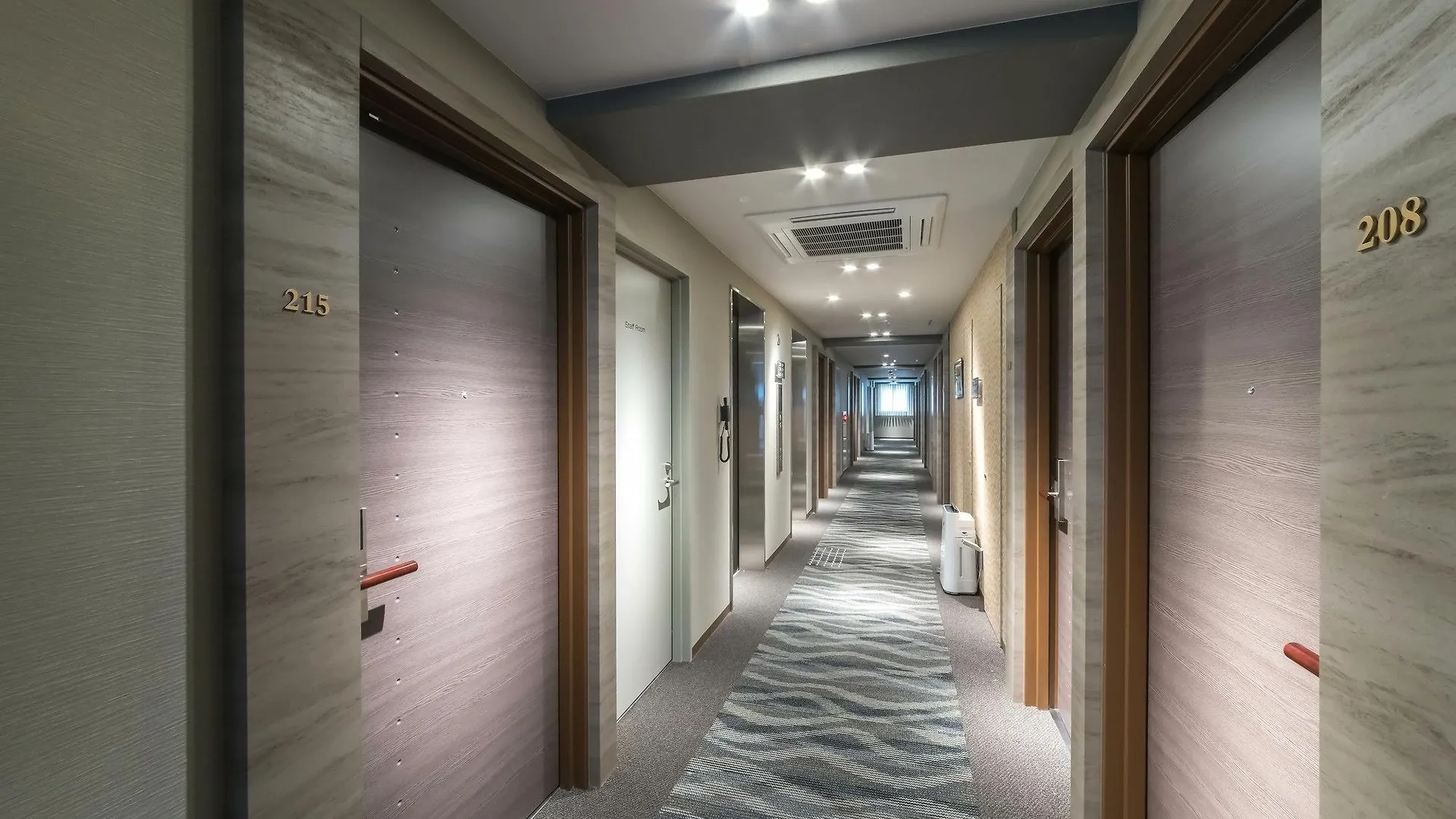 Shinsaibashi Grand Hotel Osaka Giappone
